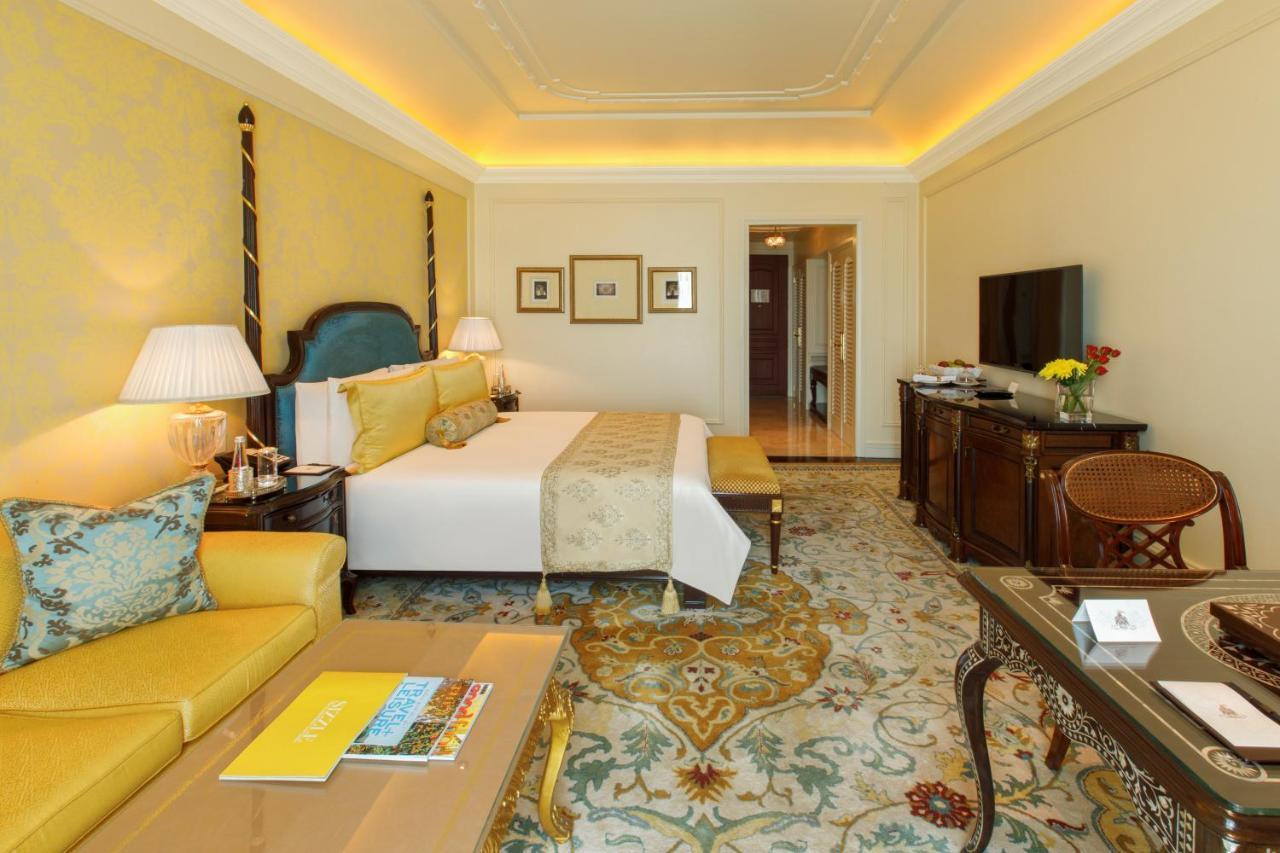The Leela Palace Nuova Delhi Esterno foto A room at the Taj Mahal Palace