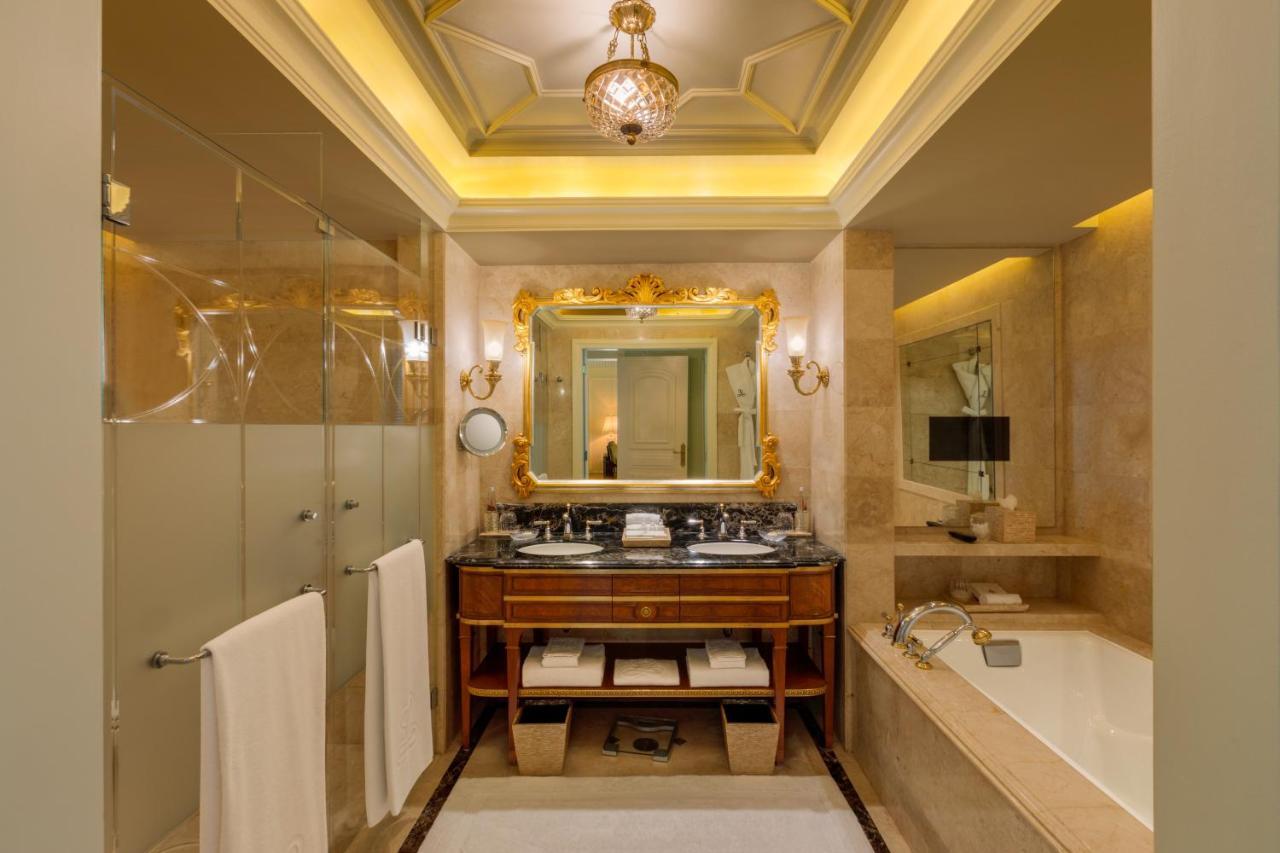 The Leela Palace Nuova Delhi Esterno foto