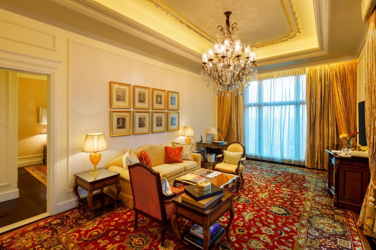 The Leela Palace Nuova Delhi Esterno foto A suite at the Taj Mahal Palace